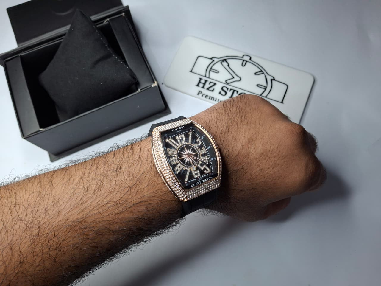 Denvost Black Strap Watch – Modern Classic Timepiece
