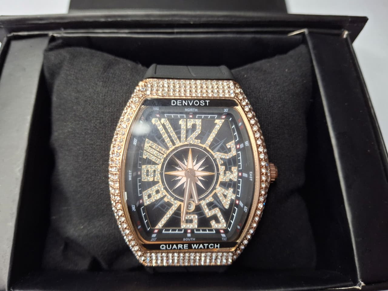 Denvost Black Strap Watch – Modern Classic Timepiece